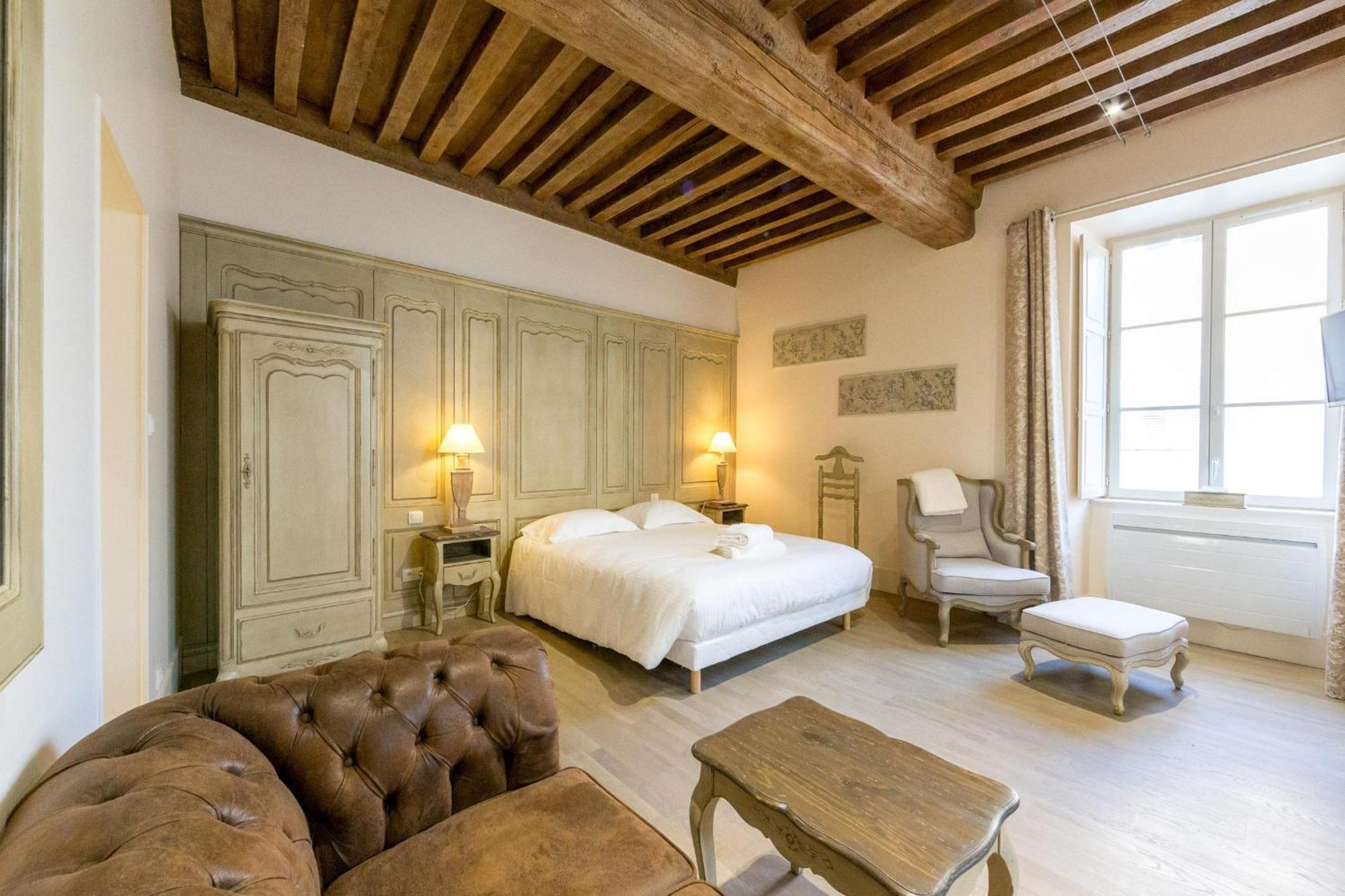 Le Cara Omael 2D Apartment Beaune  Room photo